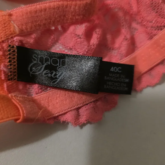 Smart & Sexy Lace Push-Up Bra in Vibrant Pink - Picture 4 of 4